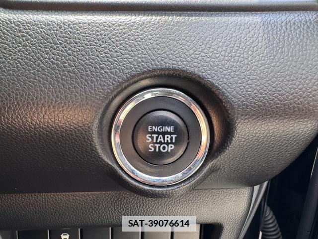 Suzuki SWIFT 2018-06 7796410-6
