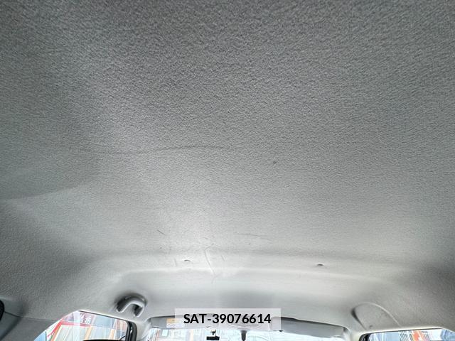 Suzuki SWIFT 2018-06 7796410-8