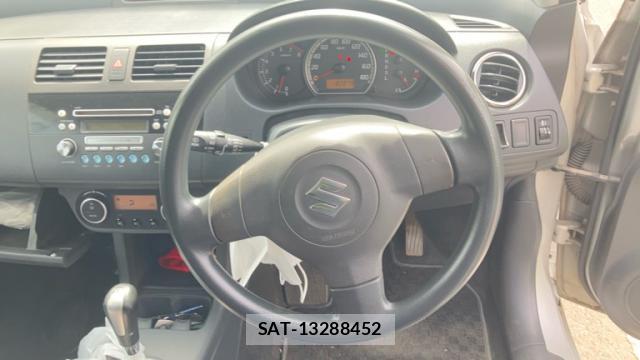 Suzuki SWIFT 2008-10 7799714-10