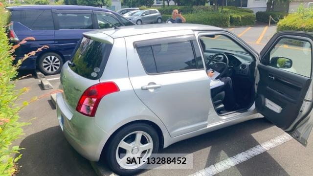 Suzuki SWIFT 2008-10 7799714-12