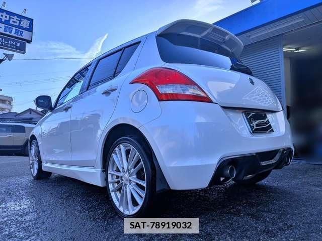 Suzuki SWIFT 2012-01 7803082-18