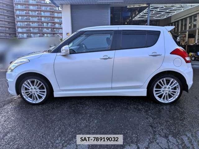 Suzuki SWIFT 2012-01 7803082-19