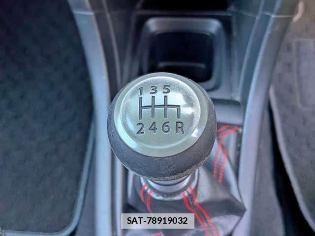 Suzuki SWIFT 2012-01 7803082-5