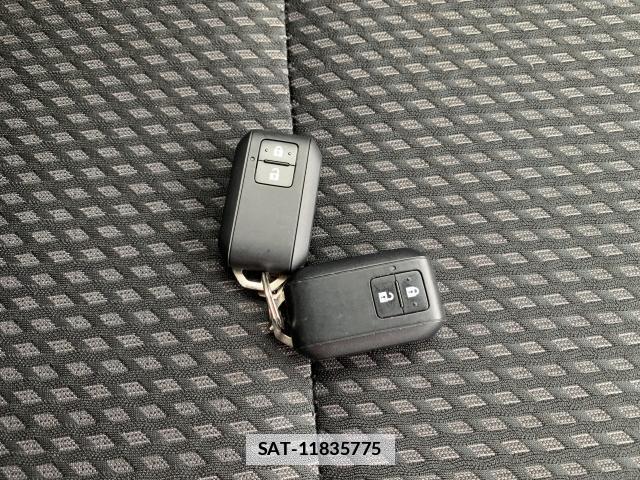 Suzuki SWIFT 2019-01 7806908-7