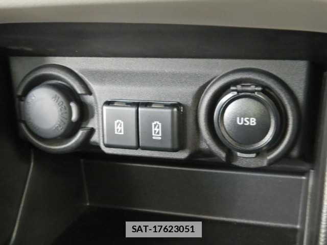 Suzuki SWIFT 2024-08 7810735-11