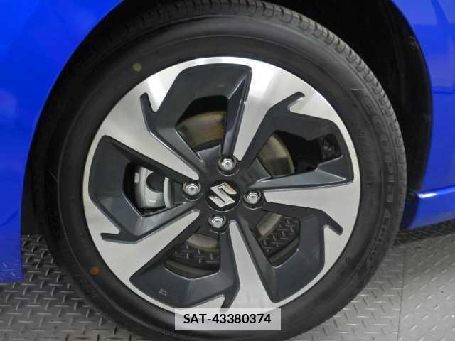 Suzuki SWIFT 2024-01 7810748-14
