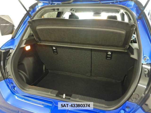 Suzuki SWIFT 2024-01 7810748-18