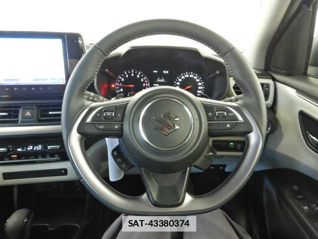 Suzuki SWIFT 2024-01 7810748-7