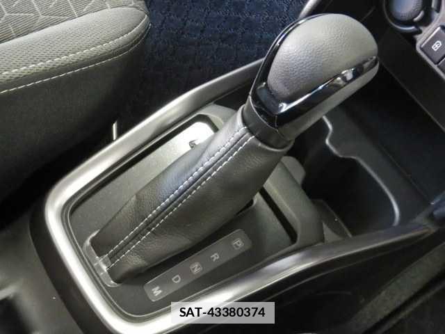 Suzuki SWIFT 2024-01 7810748-8