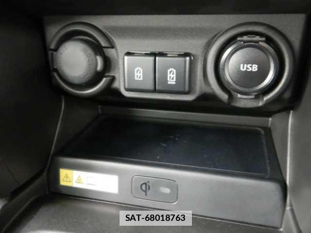 Suzuki SWIFT 2023-12 7810781-11