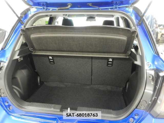 Suzuki SWIFT 2023-12 7810781-18