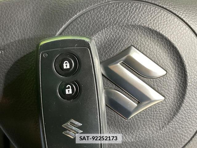 Suzuki SWIFT 2009-09 7810939-4
