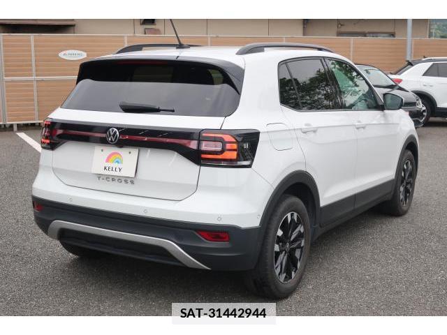 VolksWagen T-CROSS 2021-06 7793190-18