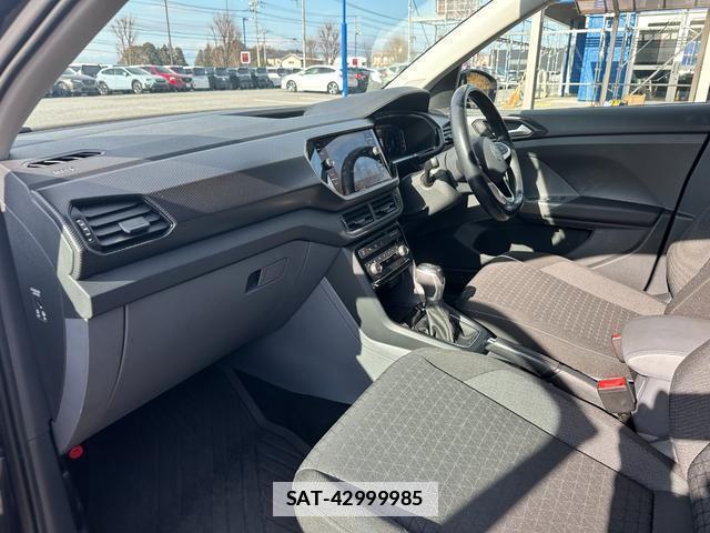 VolksWagen T-CROSS 2021-05 7803608-18