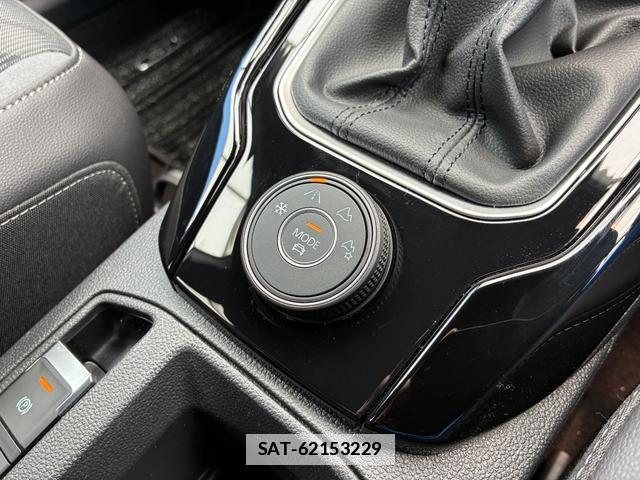 VolksWagen T-ROC 2025-06 7793216-13
