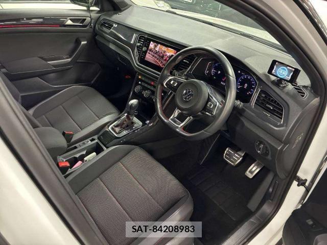 VolksWagen T-ROC 2020-11 7810369-11
