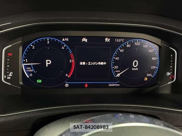 VolksWagen T-ROC 2020-11 7810369-12