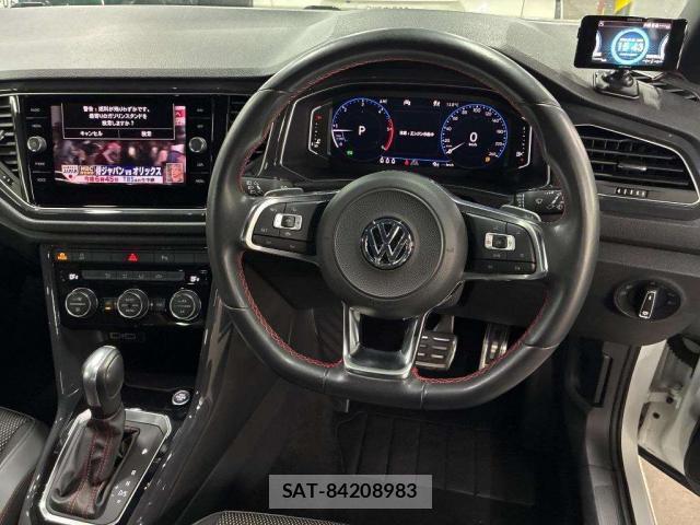 VolksWagen T-ROC 2020-11 7810369-2