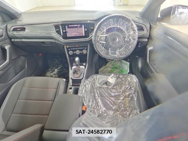 VolksWagen T-ROC 2021-09 7811056-2