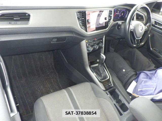 VolksWagen T-ROC 2021-06 7811191-2