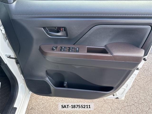 Toyota TANK 2017-08 7797851-10