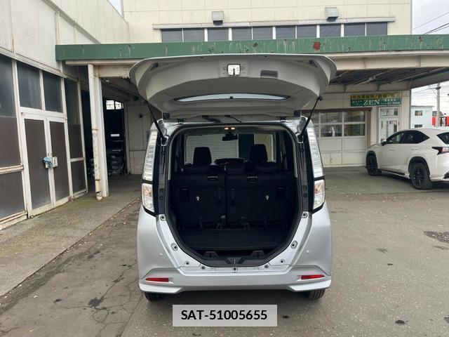 Toyota TANK 2018-04 7805849-8