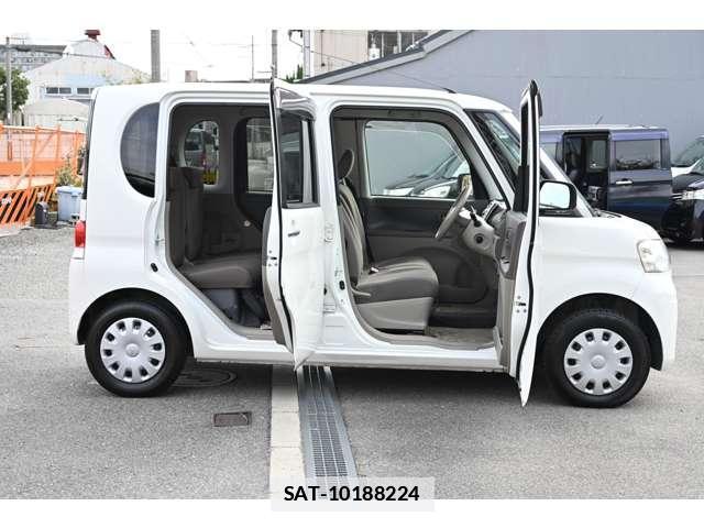 Daihatsu TANTO 2009-10 7796593-4
