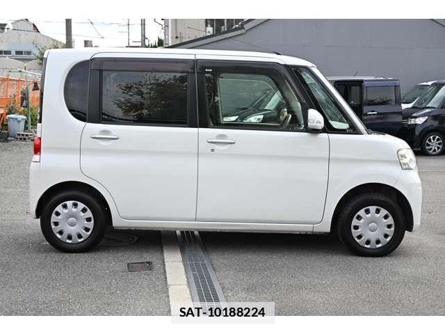 Daihatsu TANTO 2009-10 7796593-8