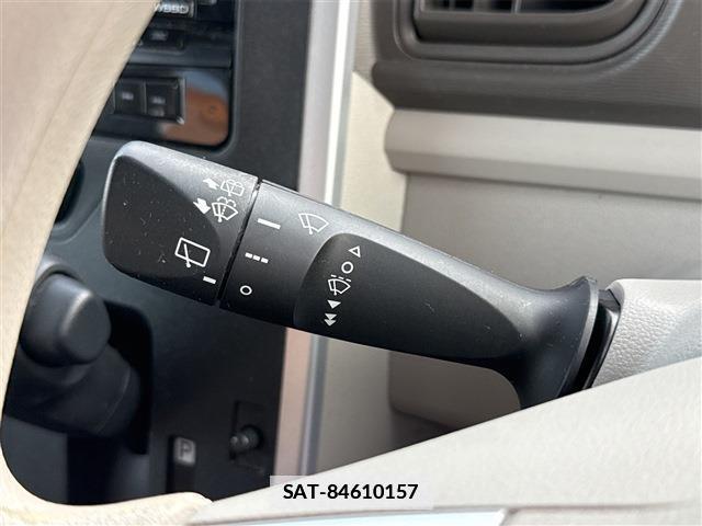 Daihatsu TANTO 2017-02 7797825-18