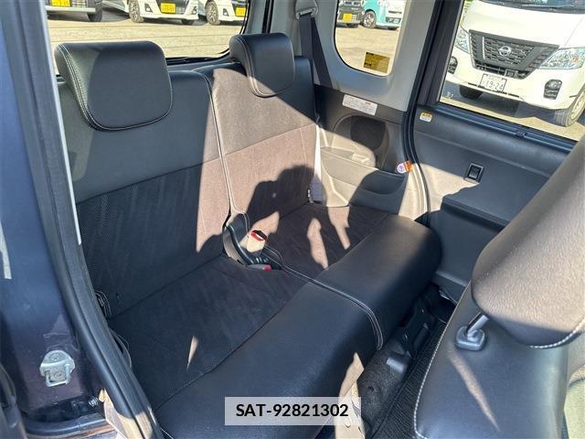 Daihatsu TANTO 2017-06 7797857-12