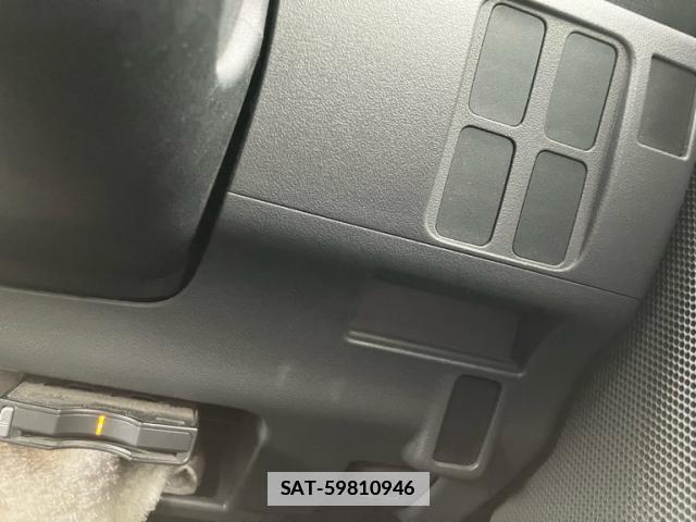 Daihatsu TANTO 2008-09 7799956-19