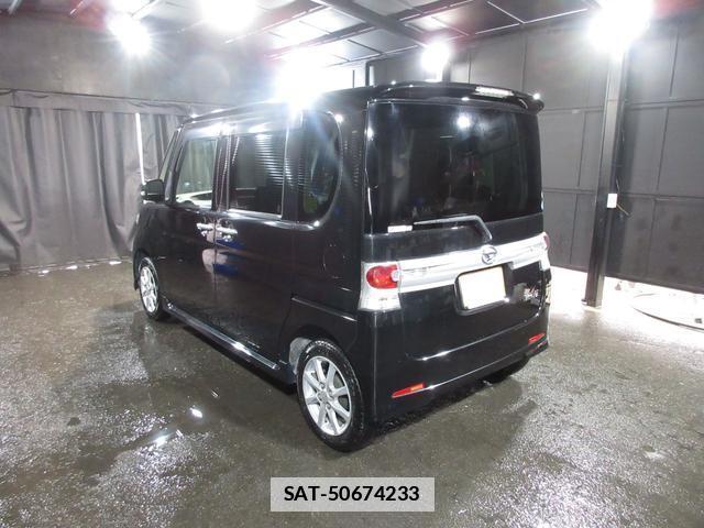 Daihatsu TANTO 2011-08 7806155-4