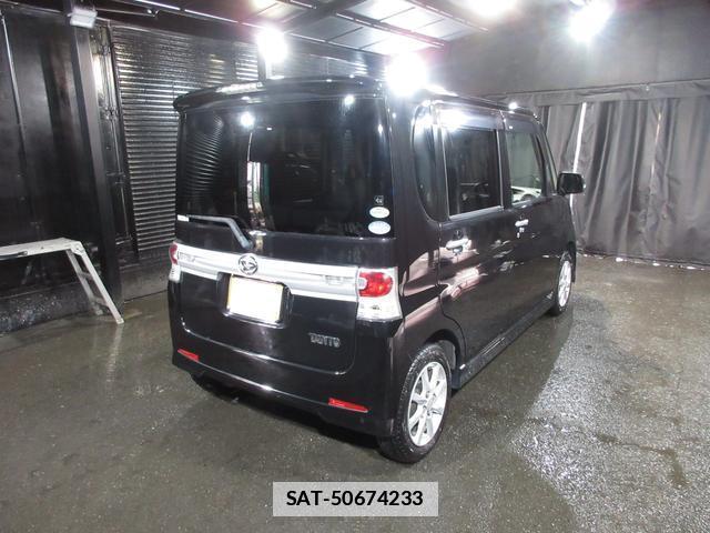 Daihatsu TANTO 2011-08 7806155-6