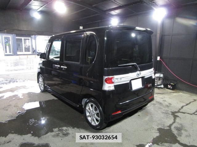 Daihatsu TANTO 2010-11 7806162-4