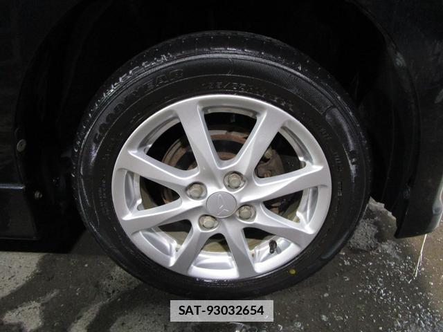 Daihatsu TANTO 2010-11 7806162-9