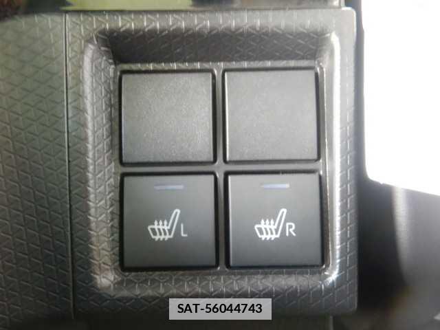 Daihatsu TANTO 2022-10 7810821-11