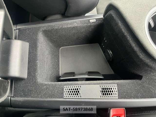 Porsche Taycan 2022-08 7802602-9