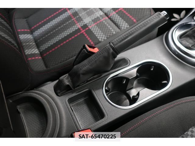 VolksWagen THE BEETLE 2016-12 7793153-10