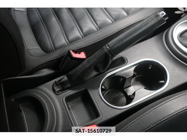 VolksWagen THE BEETLE 2014-11 7793156-9
