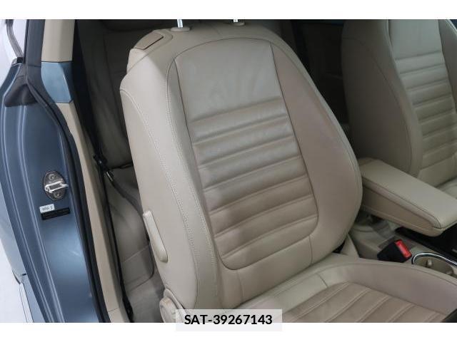VolksWagen THE BEETLE 2017-02 7793169-10