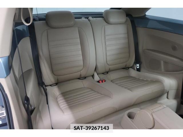 VolksWagen THE BEETLE 2017-02 7793169-12