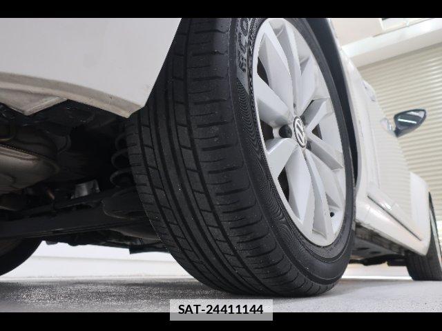 VolksWagen THE BEETLE 2013-04 7793170-16