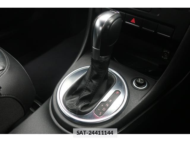 VolksWagen THE BEETLE 2013-04 7793170-9