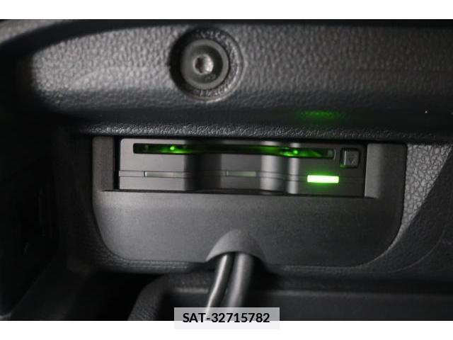 VolksWagen THE BEETLE 2014-01 7793177-13