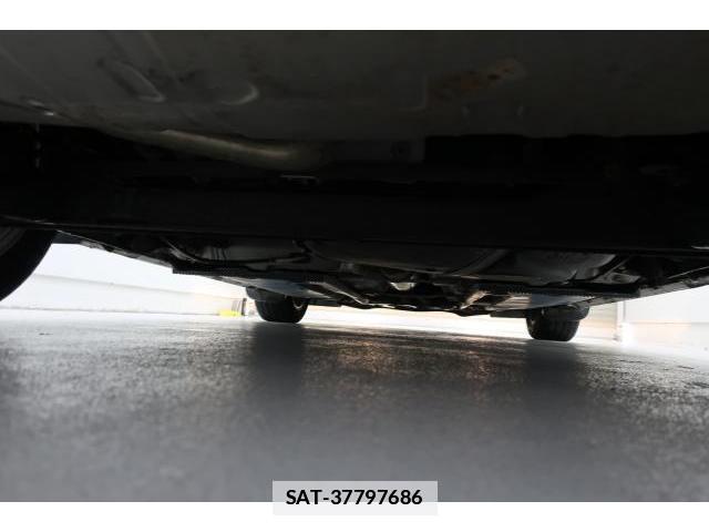 VolksWagen THE BEETLE 2013-05 7793181-16