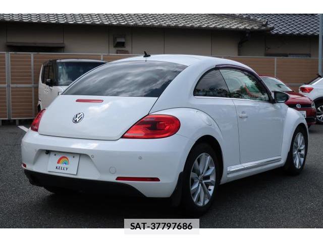 VolksWagen THE BEETLE 2013-05 7793181-18