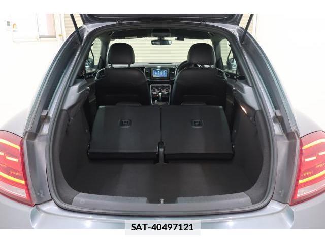 VolksWagen THE BEETLE 2018-12 7793185-16