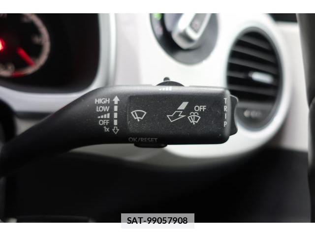 VolksWagen THE BEETLE 2013-05 7793198-11