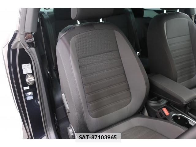 VolksWagen THE BEETLE 2018-02 7793199-13