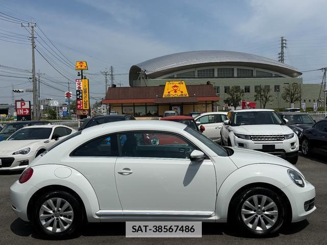 VolksWagen THE BEETLE 2015-06 7808805-11